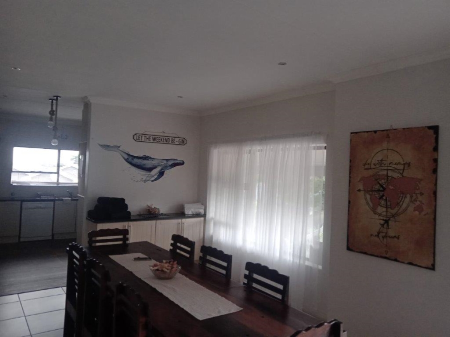 5 Bedroom Property for Sale in Paradise Beach Eastern Cape
